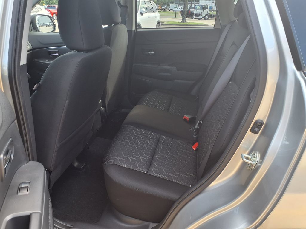 Used 2024 Mitsubishi Outlander Sport ES AWD/4WD image 12