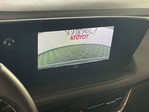 Used 2025 Buick Encore GX Preferred image 18