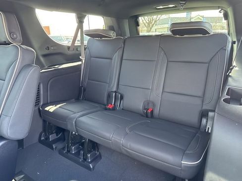New 2026 Chevrolet Suburban Premier AWD/4WD image 17