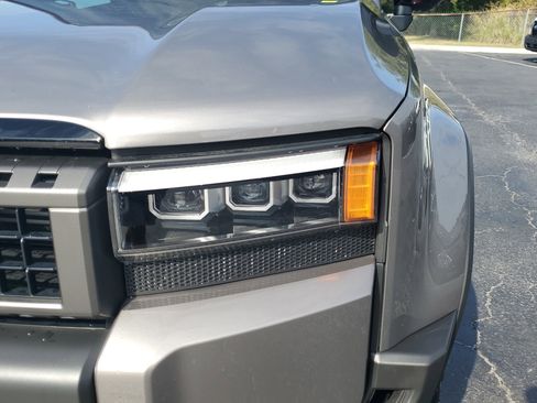 Used 2024 Toyota Land Cruiser image 3