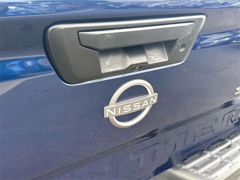 Certified 2023 Nissan Frontier SV image 6