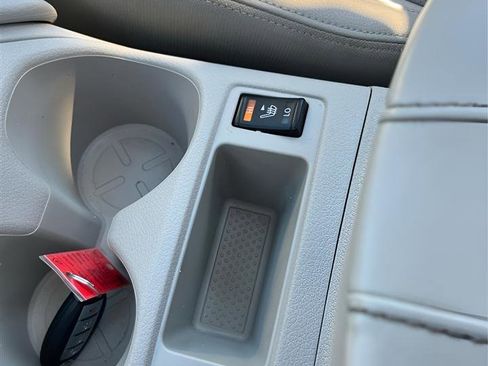 Used 2022 Nissan Rogue Sport SL w/ Premium Package image 42