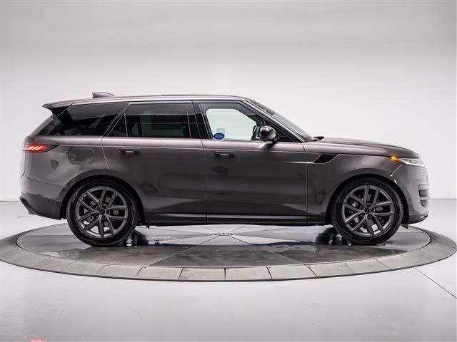New 2027 Land Rover Range Rover Sport SE AWD/4WD image 6
