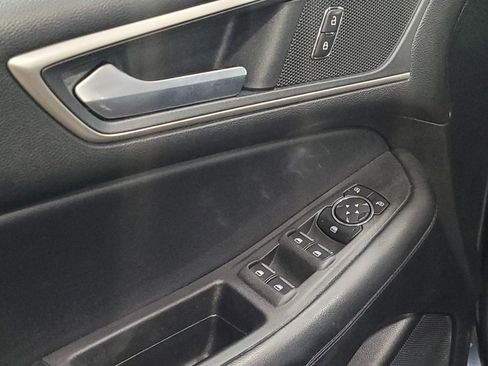 Used 2022 Ford Edge SEL w/ Convenience Package image 27