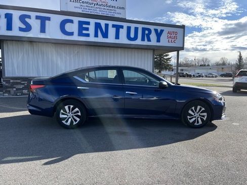 Used 2024 Nissan Altima 2.5 S image 14