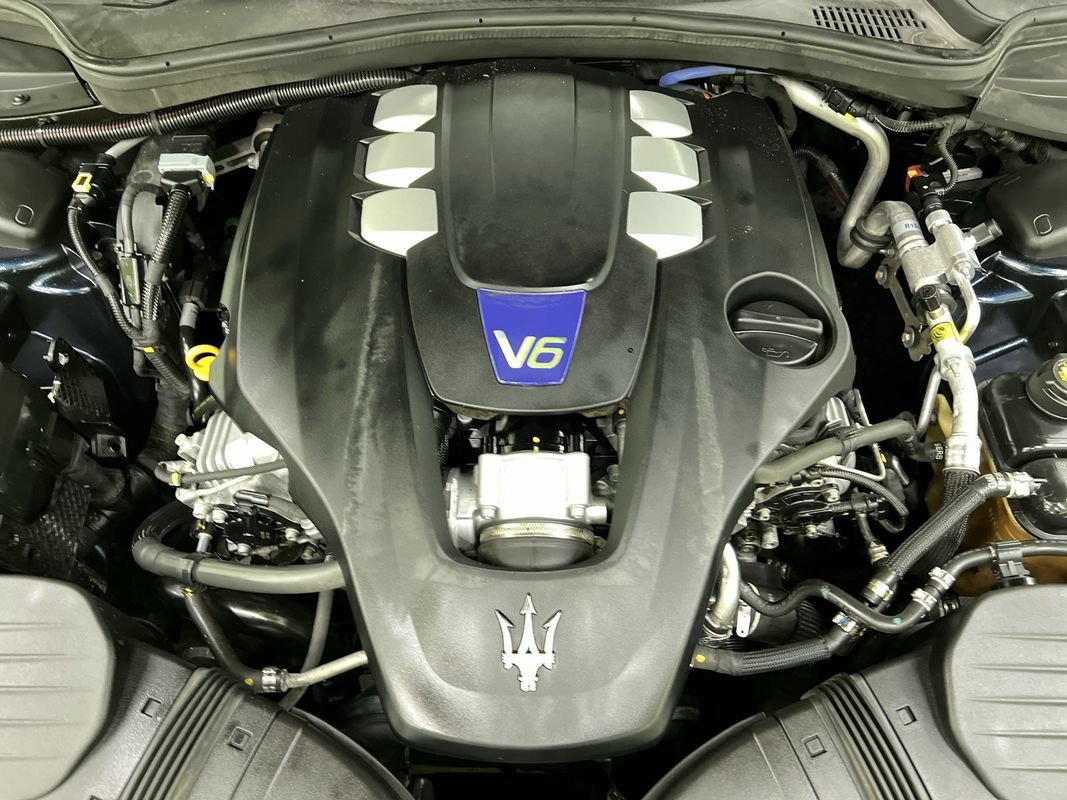 Used 2019 Maserati Ghibli S GranLusso AWD/4WD image 31