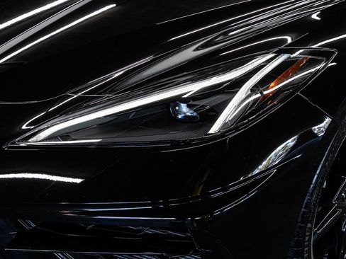 Used 2020 Chevrolet Corvette Stingray 3LT *Z51 PERFORMANCE w/ 3LT Preferred Equipment Group image 13