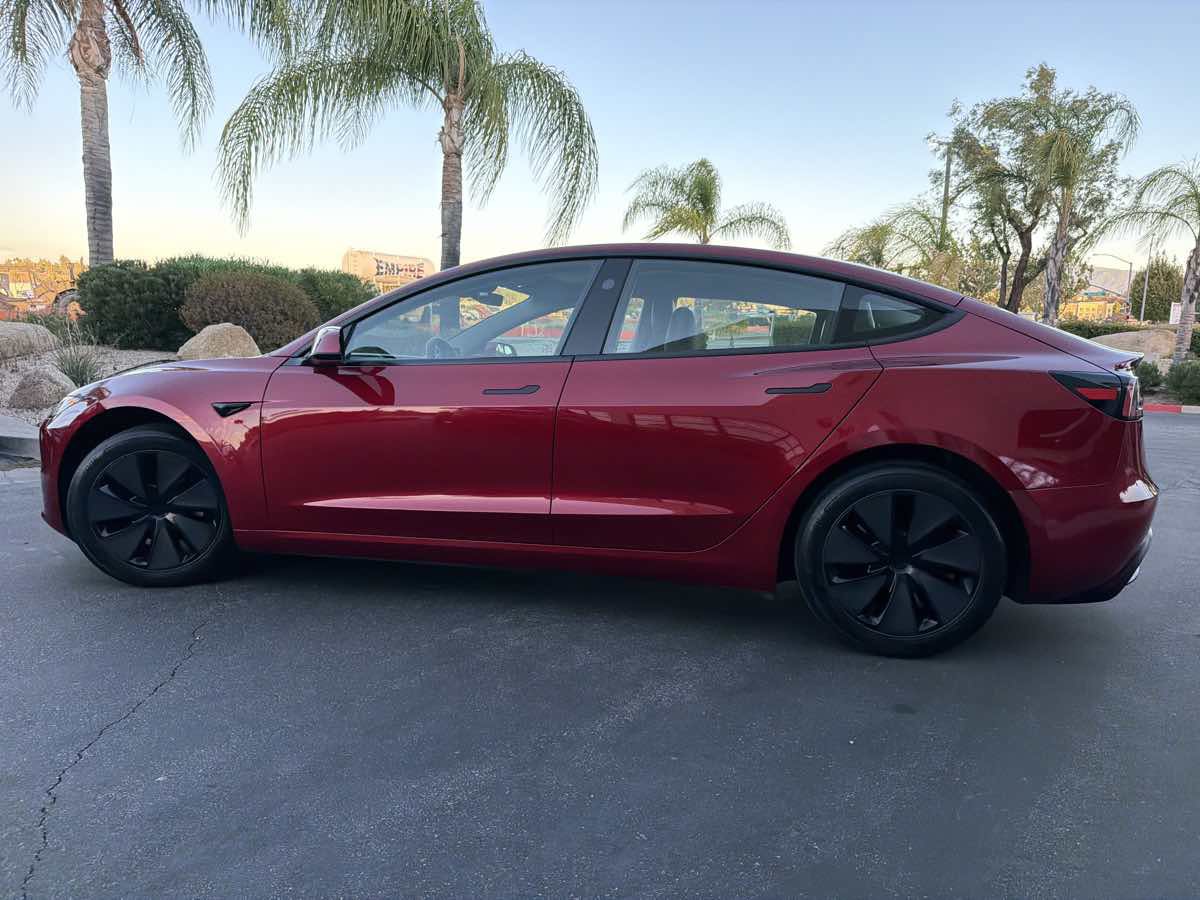 Used 2025 Tesla Model 3 Long Range RWD image 9