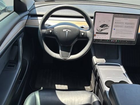Used 2021 Tesla Model 3 Standard Range Plus RWD image 15