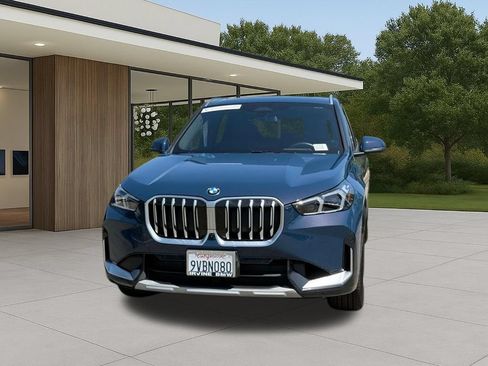 Used 2026 BMW X1 xDrive28i w/ Technology Package AWD/4WD image 3