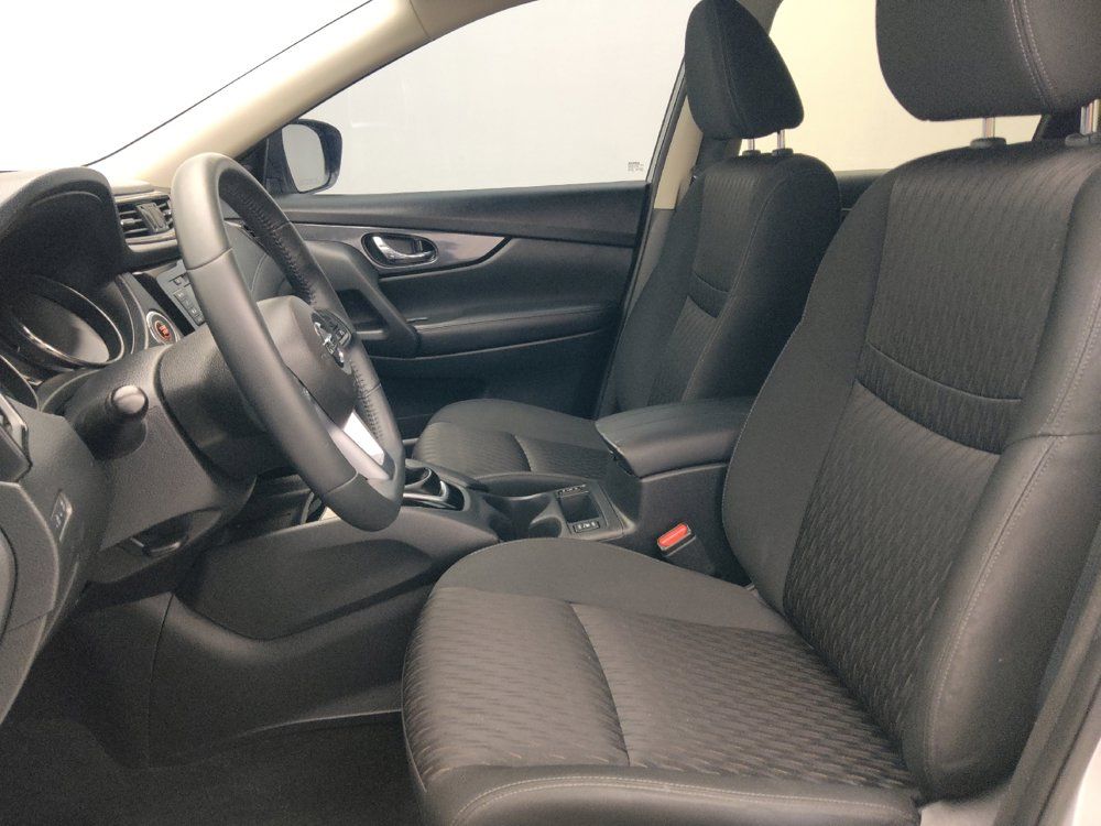 Used 2018 Nissan Rogue SV FWD image 17