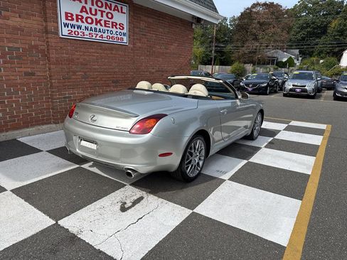 Used 2004 Lexus SC 430 Convertible image 3