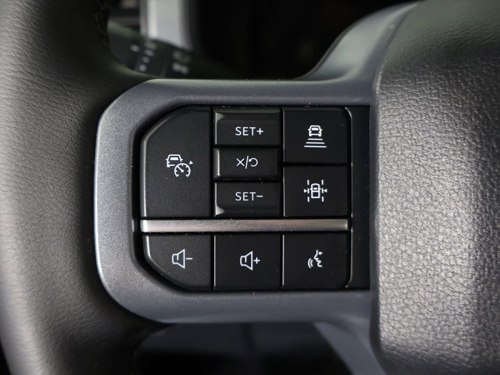 Used 2025 Ford F150 Lariat AWD/4WD image 48