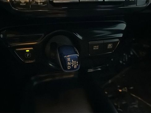 Used 2018 Toyota Prius Two image 34