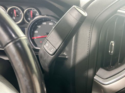 Used 2021 Chevrolet Silverado 1500 LT Trail Boss image 16