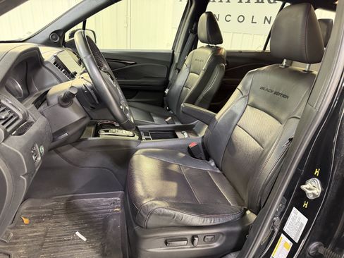Used 2021 Honda Pilot Black Edition image 10