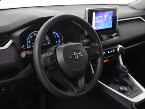 Used 2024 Toyota RAV4 XLE image 20