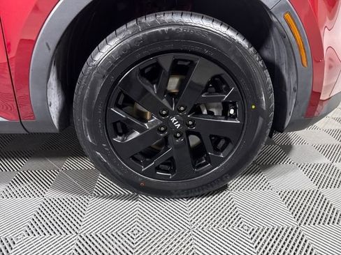 Used 2021 Kia Sorento S image 11