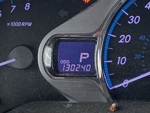 Used 2013 Toyota Sienna XLE image 13