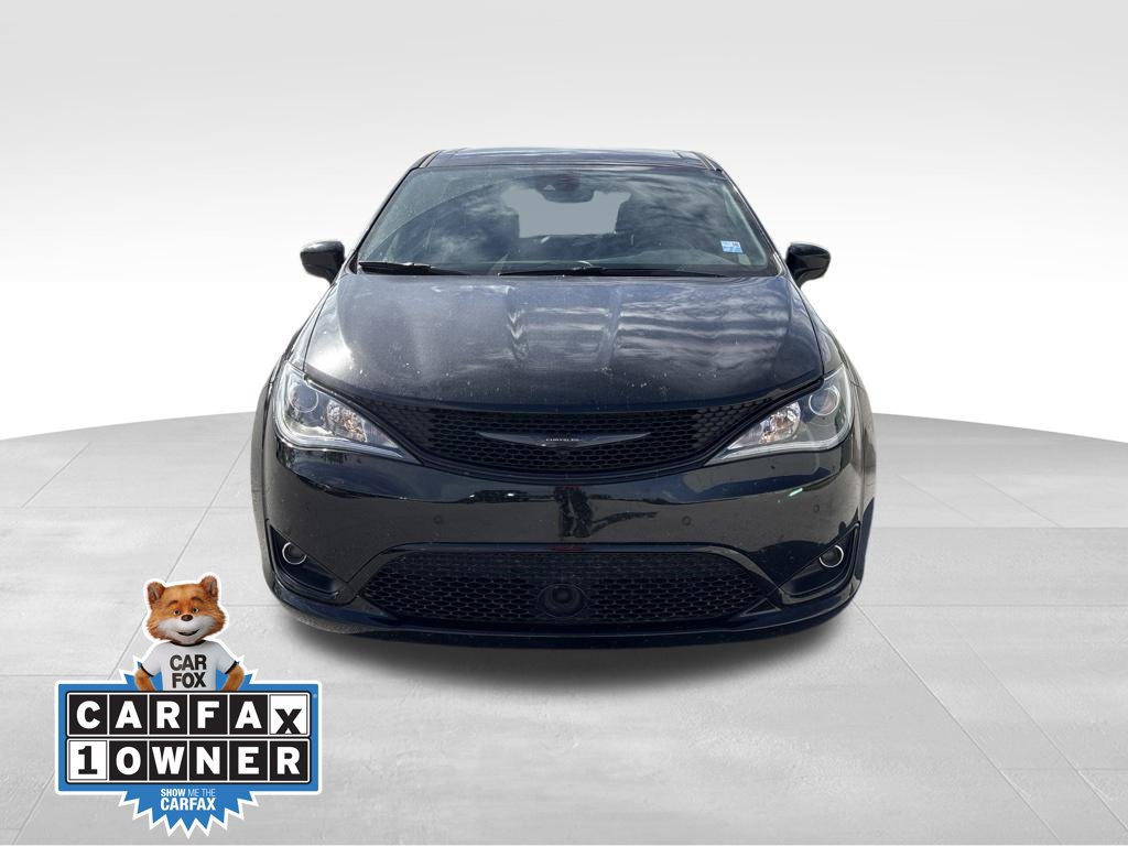 Used 2020 Chrysler Pacifica Touring w/ Advanced Safetytec Group FWD image 2