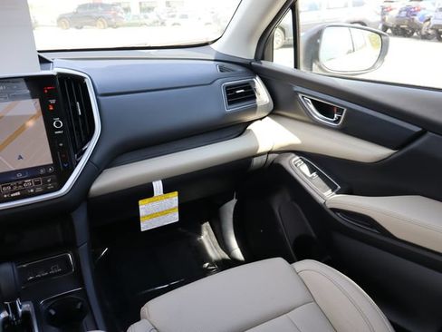 Used 2025 Subaru Ascent Limited w/ Popular Package #1 AWD/4WD image 16