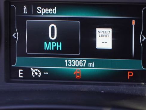 Used 2019 Buick Enclave Essence w/ LPO, Sport Appearance Package image 35