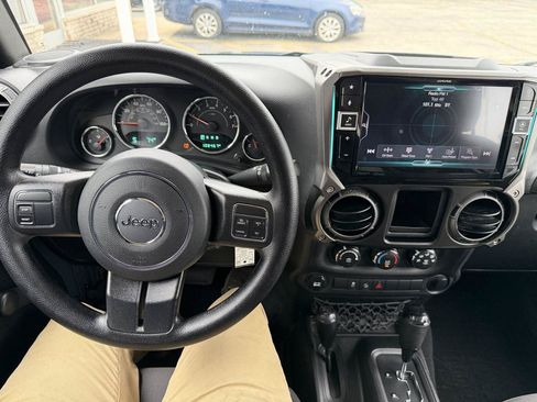 Used 2017 Jeep Wrangler Unlimited Sport AWD/4WD image 22