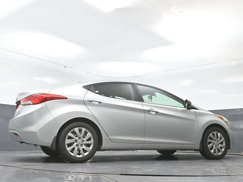 Used 2012 Hyundai Elantra GLS FWD image 20