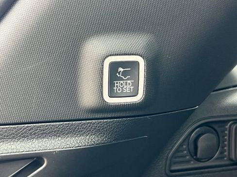 New 2026 Jeep Grand Cherokee Laredo AWD/4WD image 34