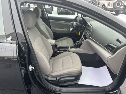 Used 2019 Hyundai Elantra SE w/ Cargo Package image 26