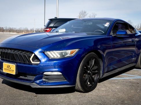 Used 2016 Ford Mustang Coupe image 14