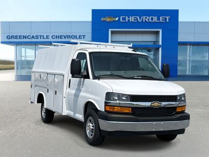 New 2025 Chevrolet Express 3500 w/ Power Convenience Package