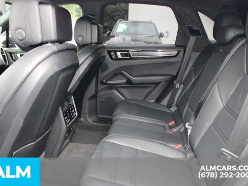 Used 2022 Porsche Cayenne GTS w/ Premium Package Plus AWD/4WD image 16