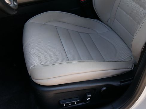 Used 2014 Lexus IS 250 w/ F-Sport Package RWD image 29