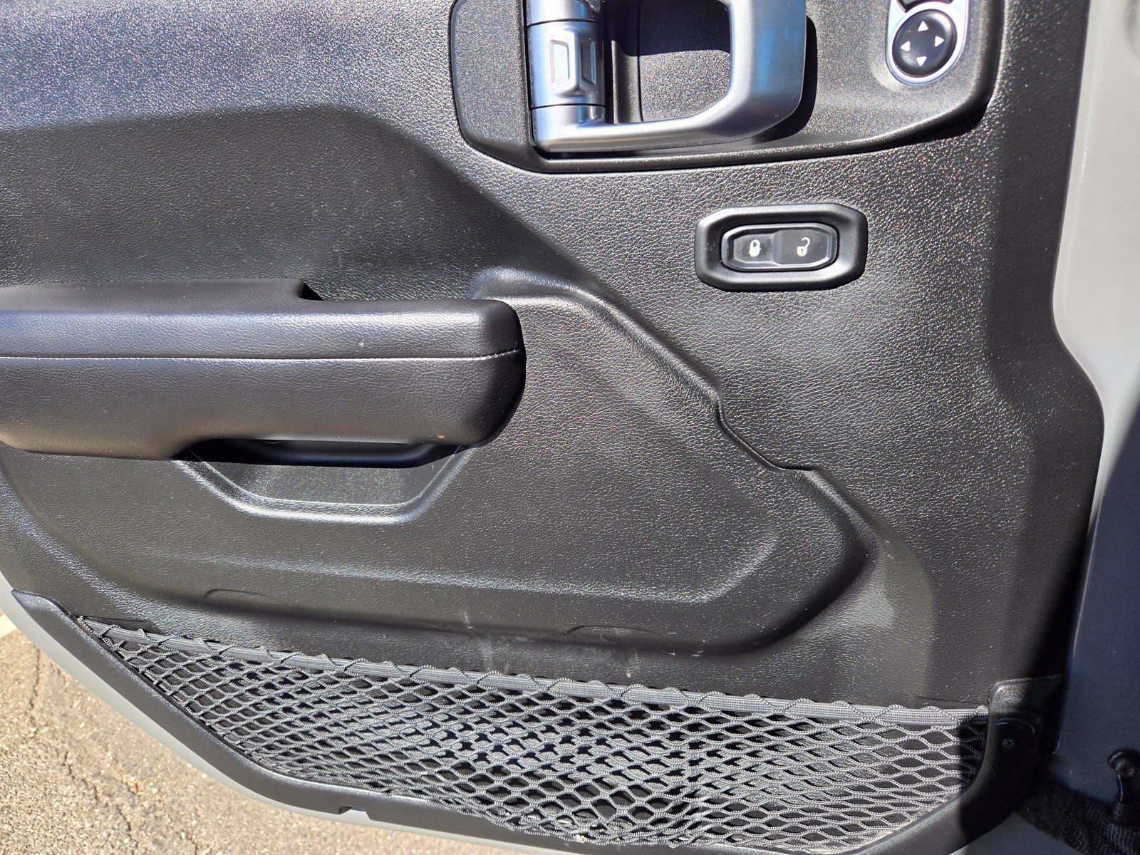 Used 2019 Jeep Wrangler Unlimited Sport S AWD/4WD image 14