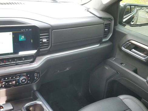 Certified 2022 Chevrolet Silverado 1500 LTZ image 17