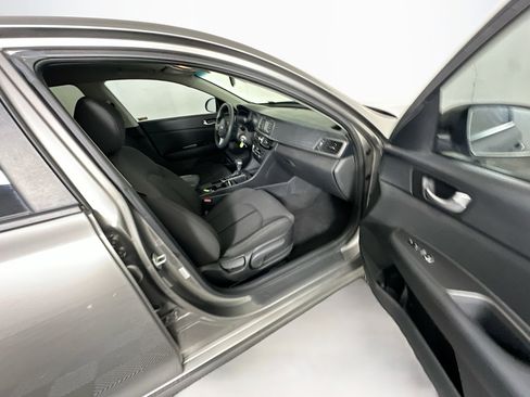 Used 2017 Kia Optima LX w/ Option Group 014 image 29