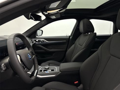 Used 2025 BMW i4 xDrive40i w/ Parking Assistance Package image 24