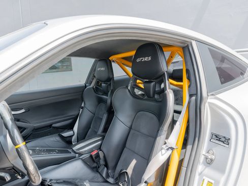 Used 2019 Porsche 911 GT3 RS RWD image 10