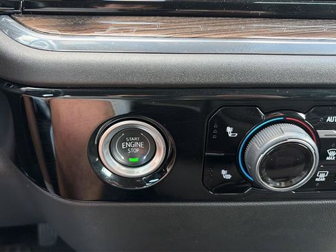 Used 2024 Chevrolet Silverado 1500 LT AWD/4WD image 19