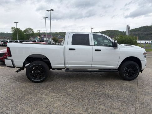 New 2026 RAM 2500 Tradesman AWD/4WD image 9