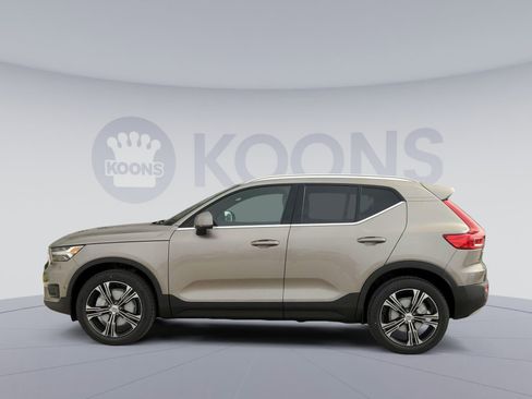 New 2022 Volvo XC40 T5 Inscription w/ Advanced Package image 5