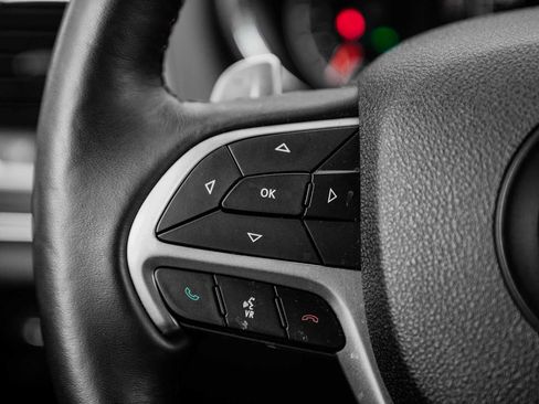 Used 2018 Jeep Grand Cherokee Trailhawk image 25