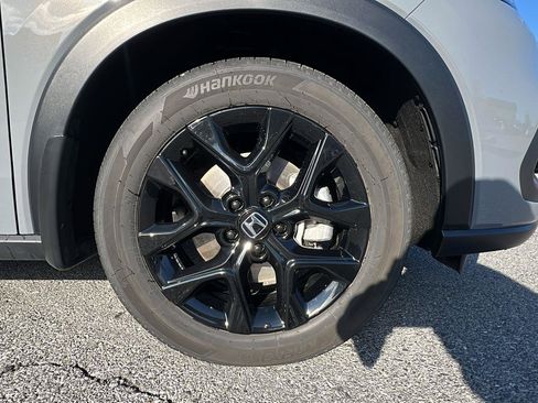 Certified 2024 Honda HR-V Sport image 11