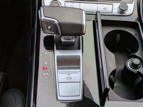 Used 2022 Audi A8 L 3.0T w/ Executive Package AWD/4WD image 18