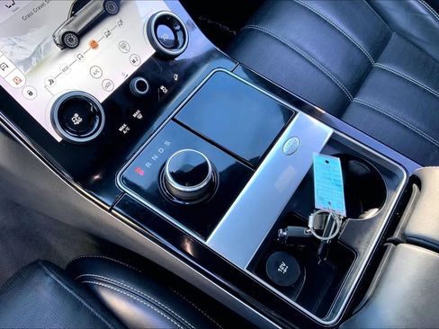 Used 2020 Land Rover Range Rover Velar R-Dynamic HSE image 14