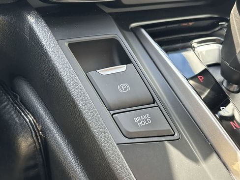 Used 2017 Honda CR-V Touring image 26