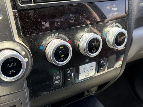 Used 2015 Toyota Sequoia Limited RWD image 9