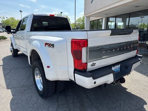 Used 2017 Ford F450 Platinum w/ Platinum Ultimate Package AWD/4WD image 15