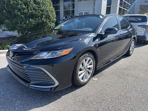 Used 2023 Toyota Camry LE image 1